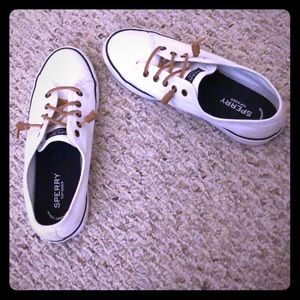 White Sperry Top-sider size 8.5